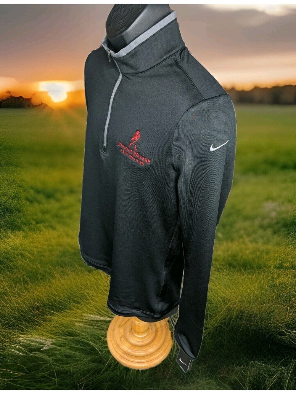 NIKE Johnnie Walker Whiskey Golf Shirt Jacket Pullover Womens Medium Mens Small